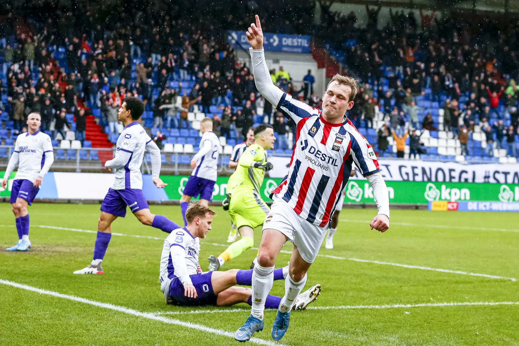 Eindelijk weer punten: Oosting frustreert vader en laat Willem II juichen