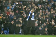 Thumbnail for article: 'Het boeit me niet dat Dele Alli een andere jas draagt dan Van de Beek'