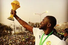 Thumbnail for article: Indrukwekkende beelden: Mané & co krijgen heldenonthaal na Afrika Cup-winst