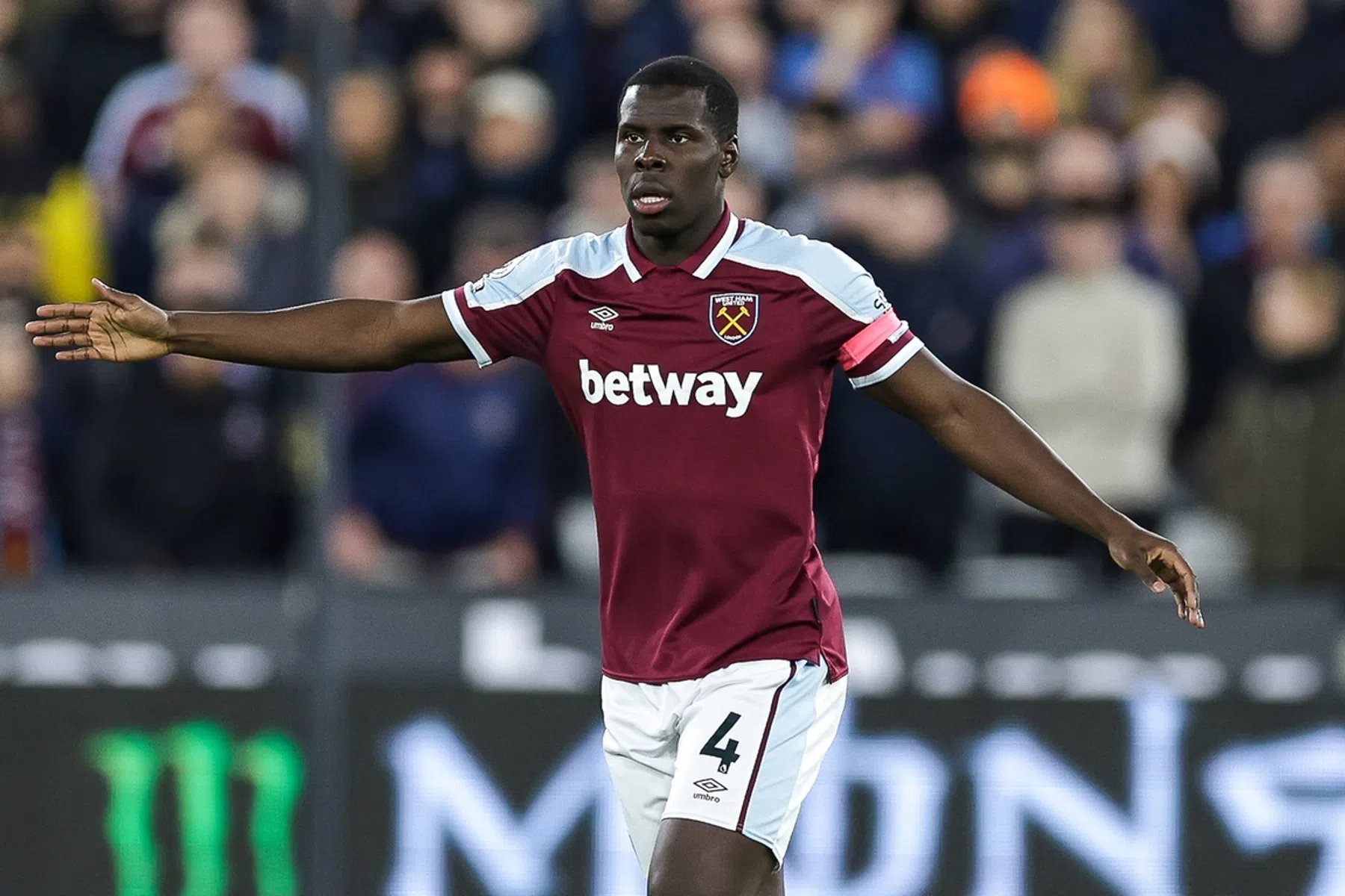 Opmerkelijk: broer Zouma wél geschorst na veelbesproken kattenvideo