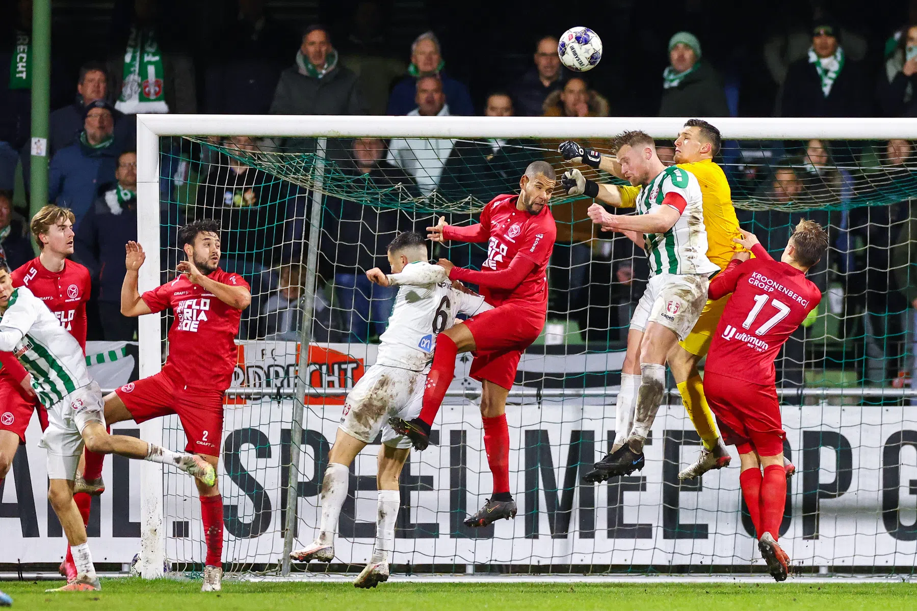 Pastoor heeft nog heel veel werk te verzetten bij Almere City 