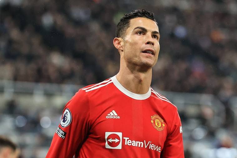 Cristiano Ronaldo jr treedt bij United in voetsporen van zijn vader