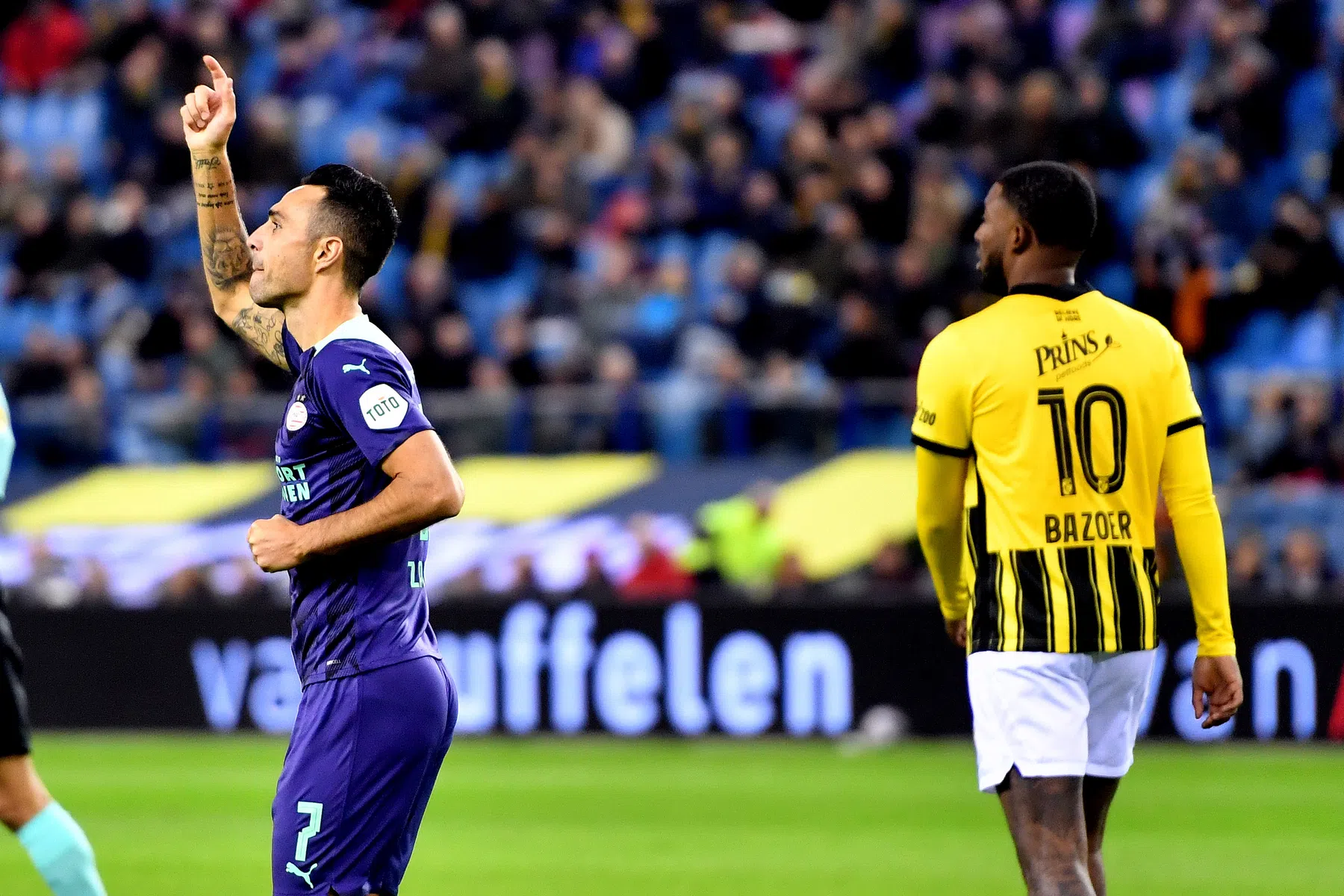 Scorende Zahavi sluit rumoerige periode af: 'Zware momenten gehad'