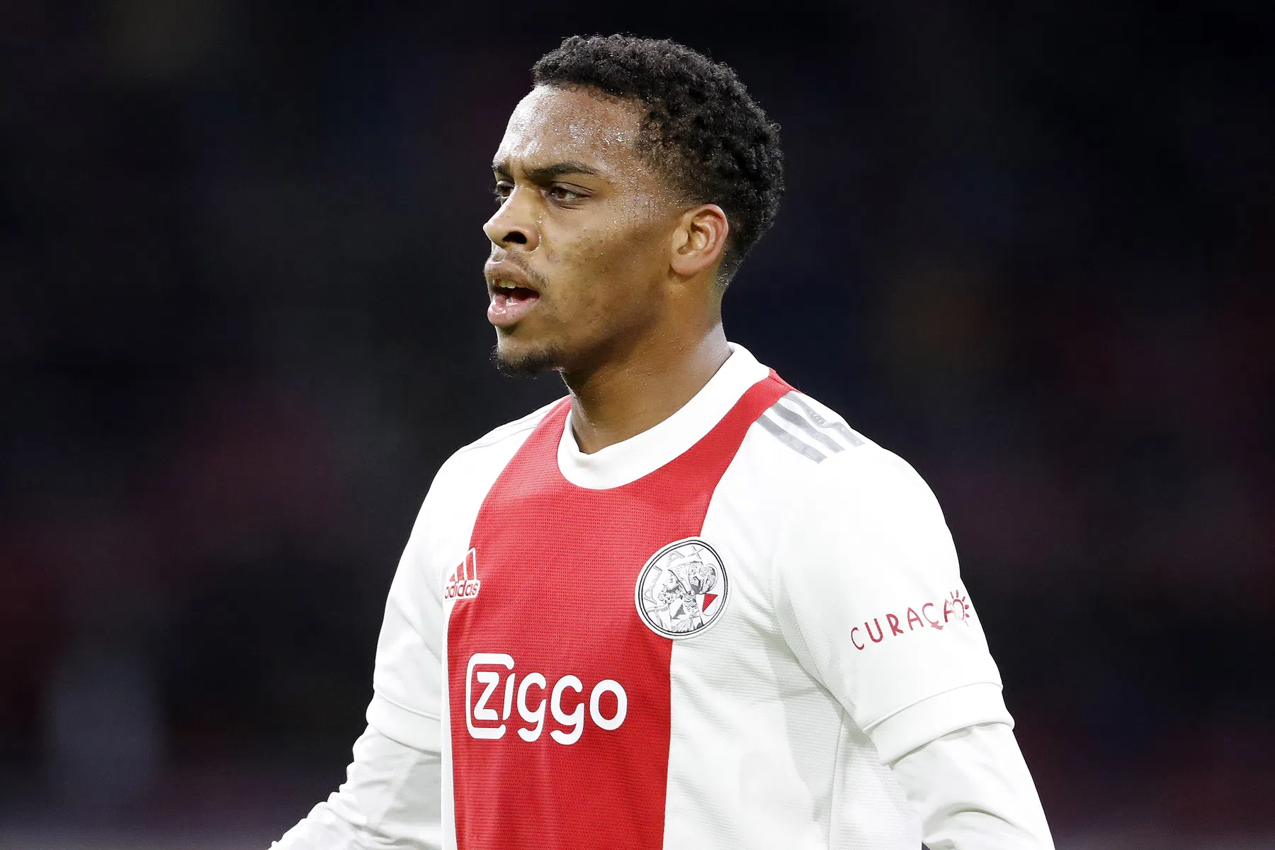 Danjuma leert van bokskampioen, Timber wint modeprijs