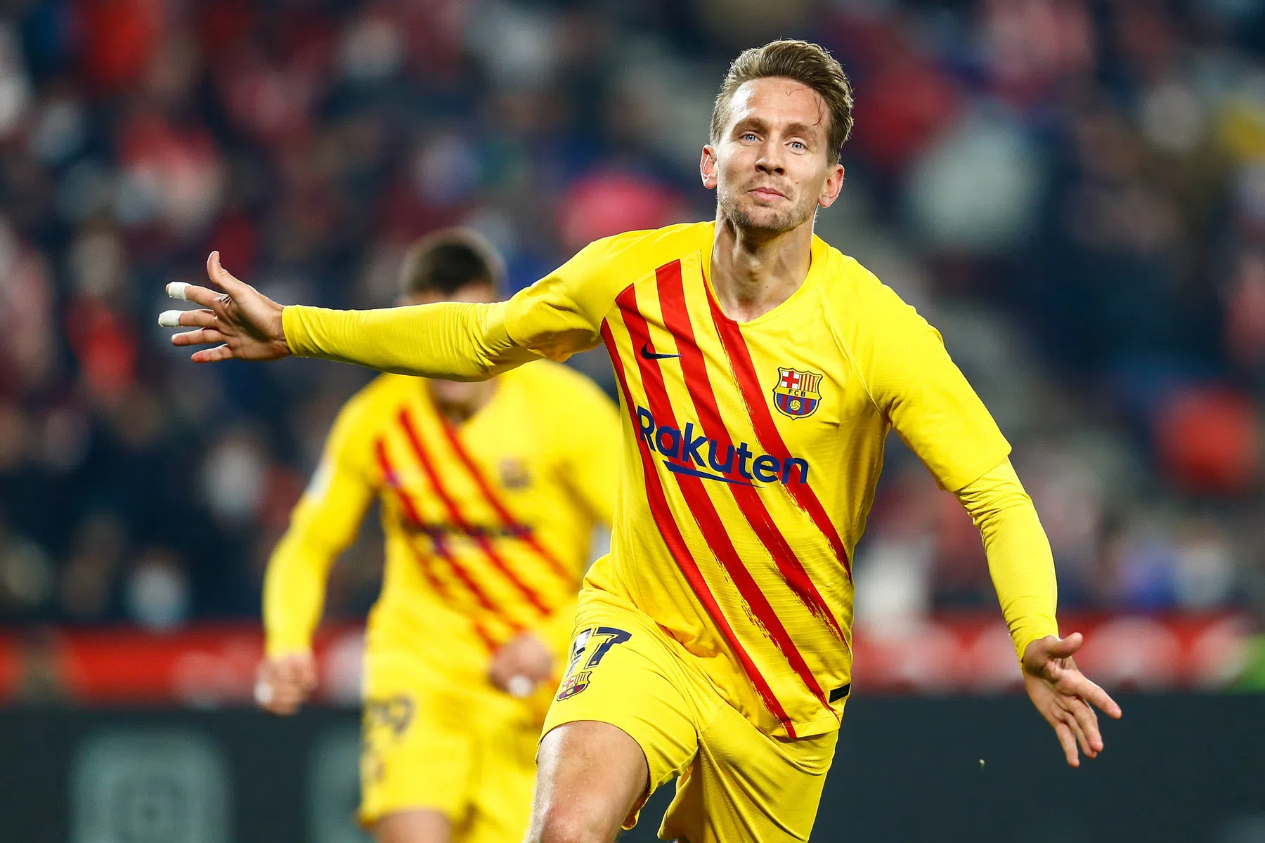 Supersub Luuk de Jong houdt Barça op vierde plek met late goal