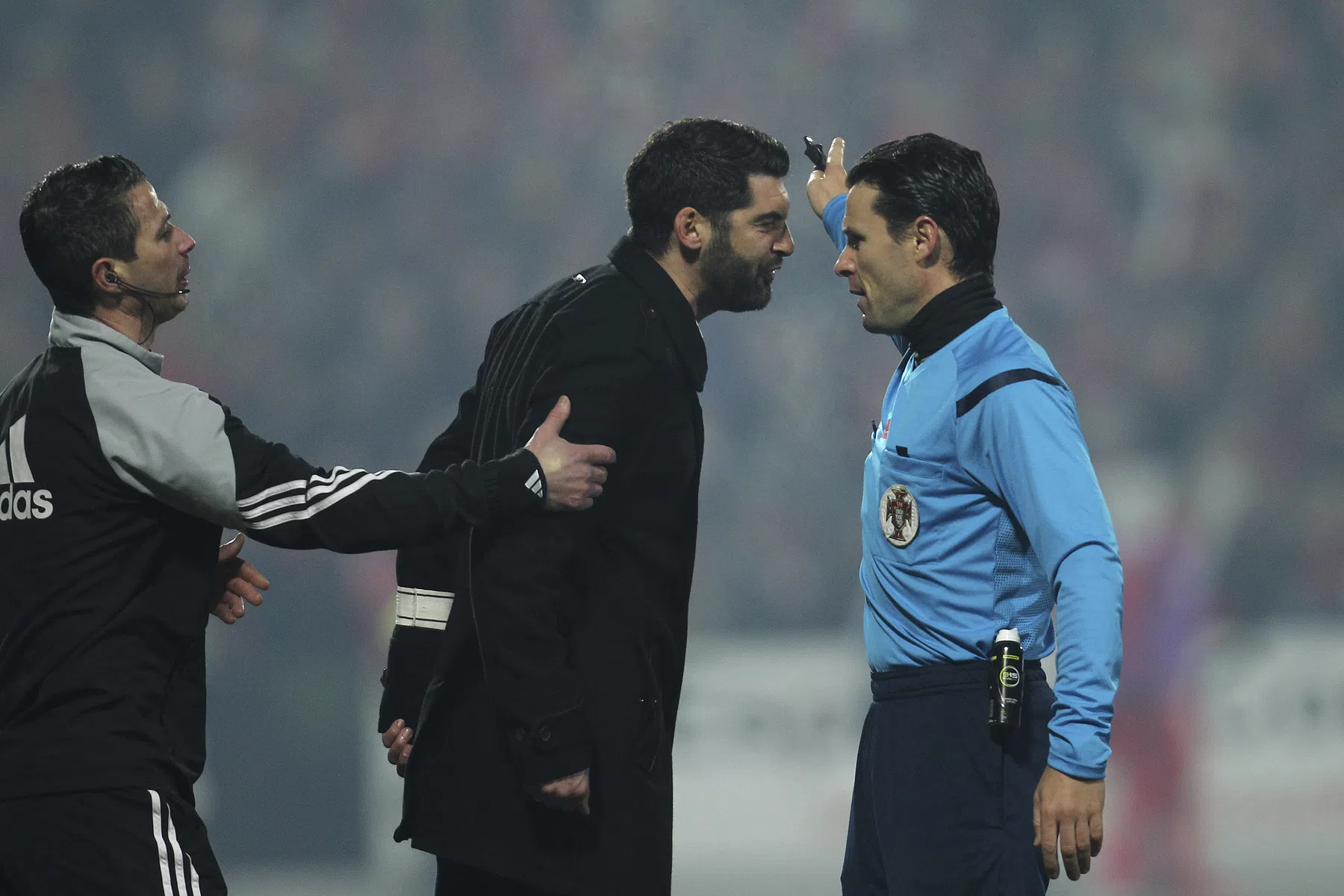 Benfica zwaar onder vuur na vermeende betaling aan scheidsrechter