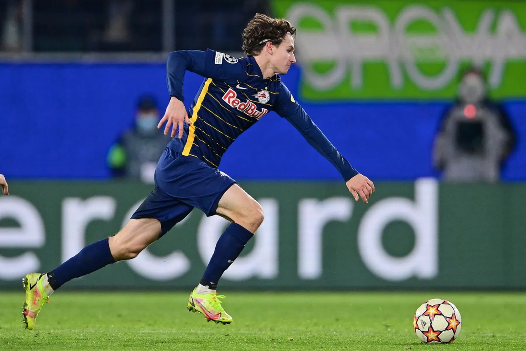 Kansenschepper Aaronson oogst lof: 'Het is echt ongelooflijk'