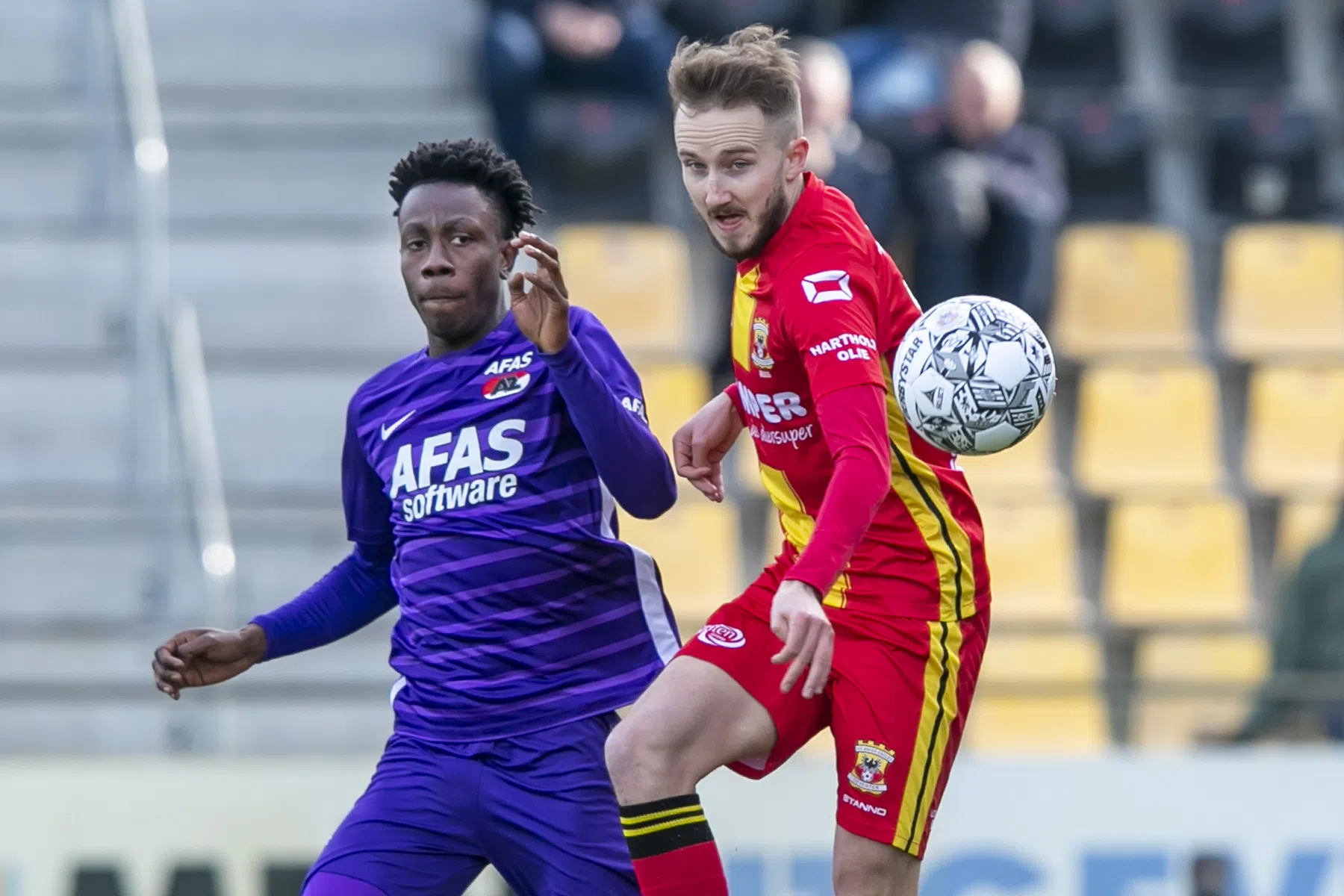 Beukema en Sowah maken het AZ-trainer Jansen lastig