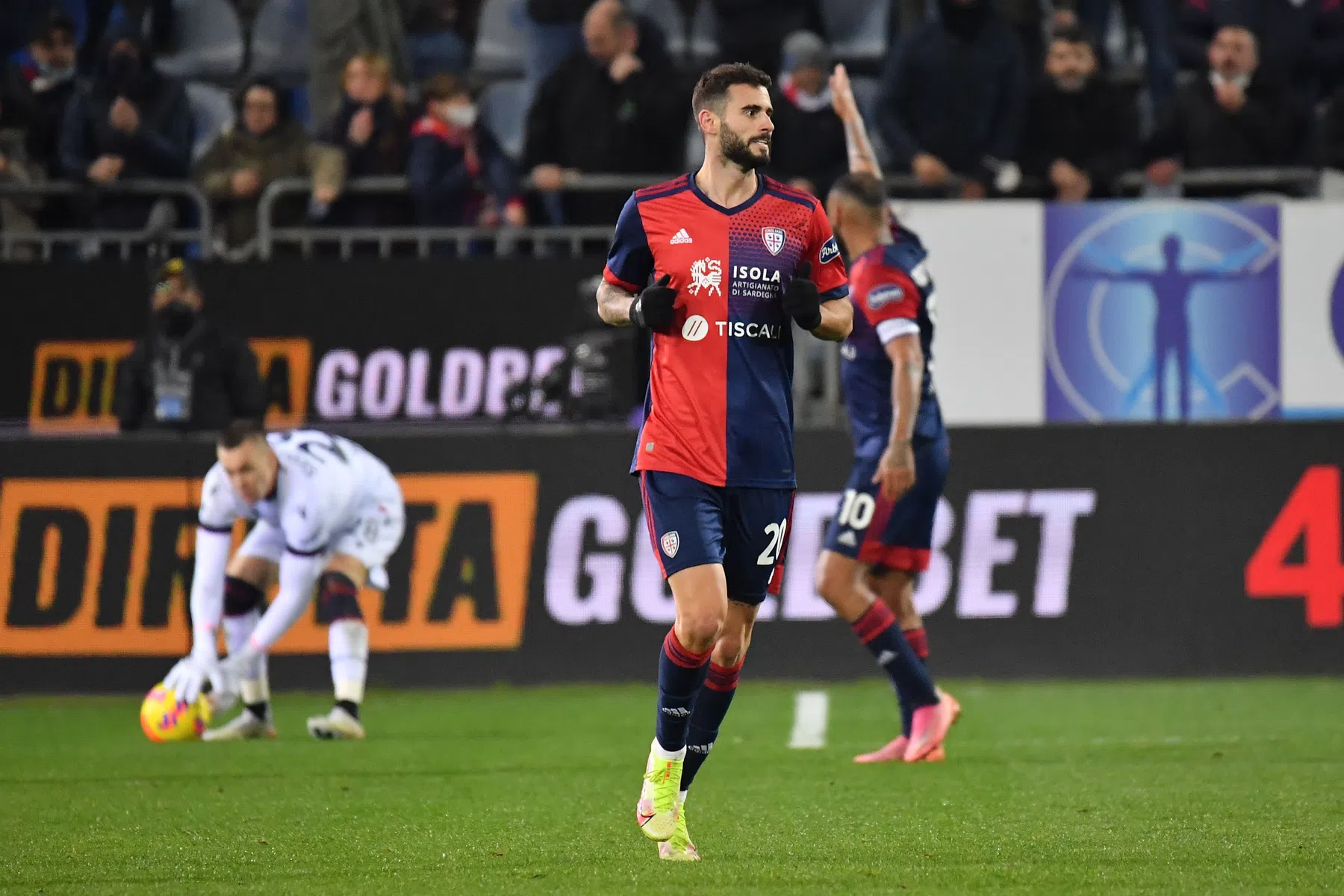Ex-PSV'er Pereiro drijft Napoli vlak voor duel met Barça tot wanhoop