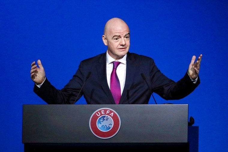 Infantino belooft snel uitsluitsel over consequenties Russische invasie