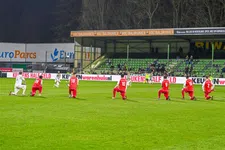 Thumbnail for article: KNVB trots op reactie van spelers na racisme in Dordrecht