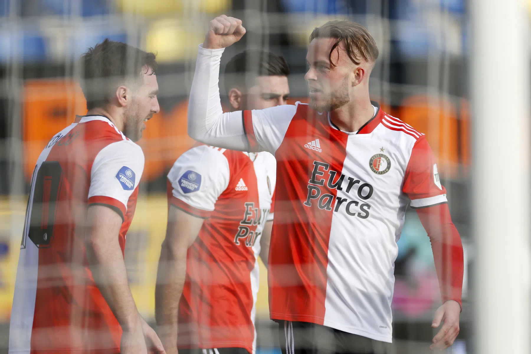 Primeur Hendrix bij Feyenoord, Jahanbakhsh op de bank tegen ex-club