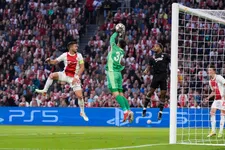 Thumbnail for article: Waarom Ajax ondanks Europees succes toch op rode cijfers afstevent