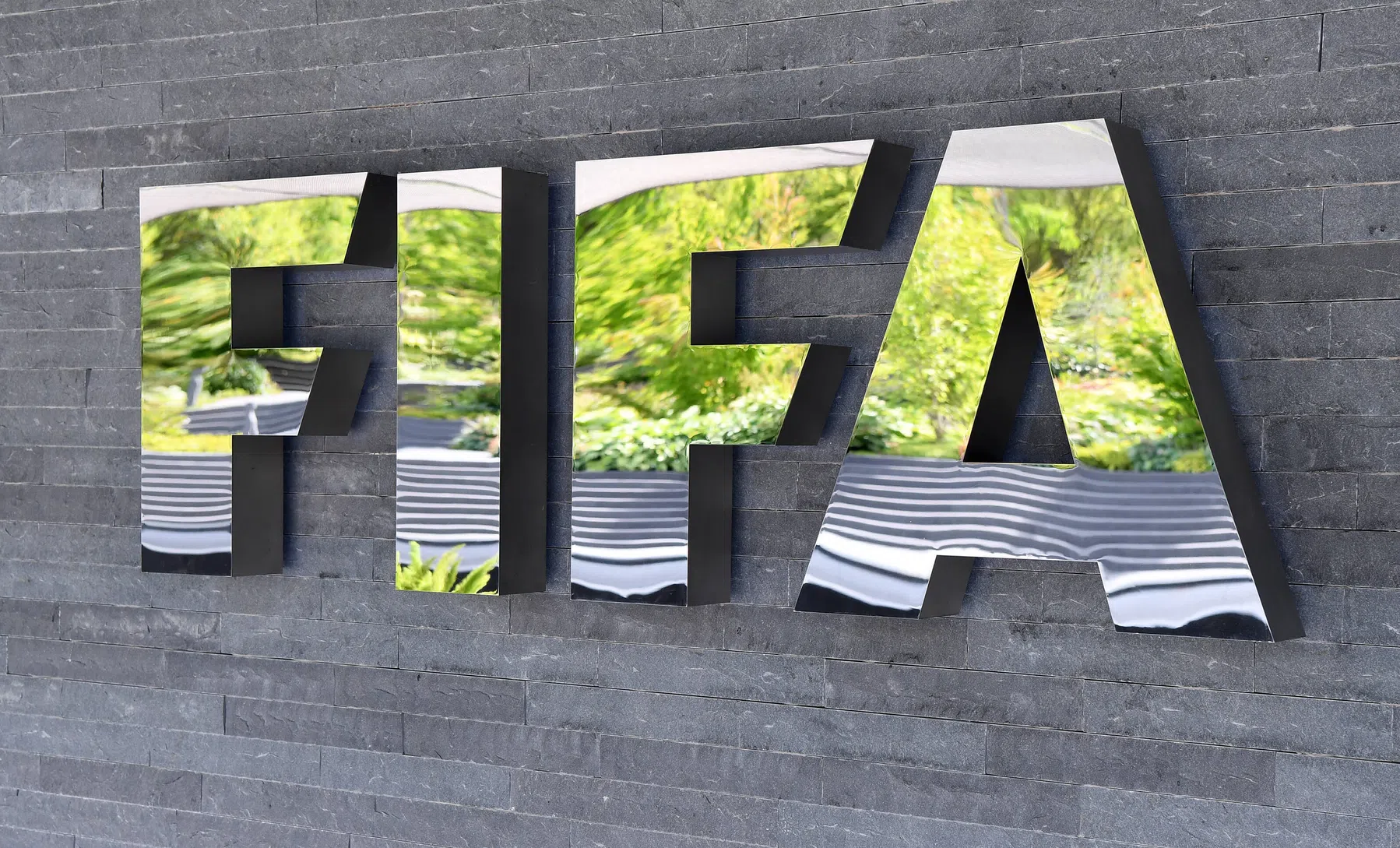 FIFA stelt buitengewone transferwindow in voor Rusland en Oekraïne