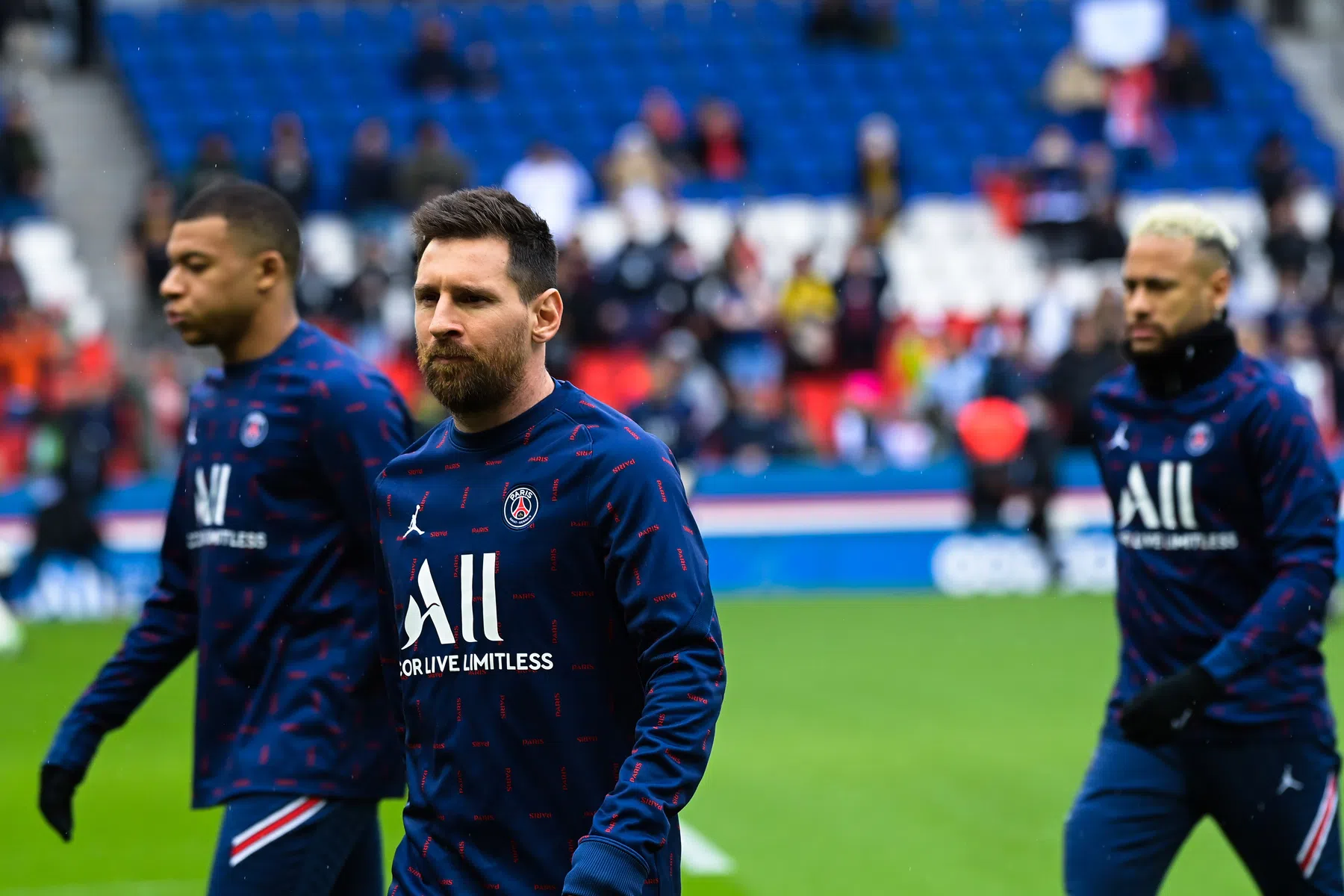 PSG-fans hebben CL-drama niet verwerkt en fluiten Messi en Neymar uit