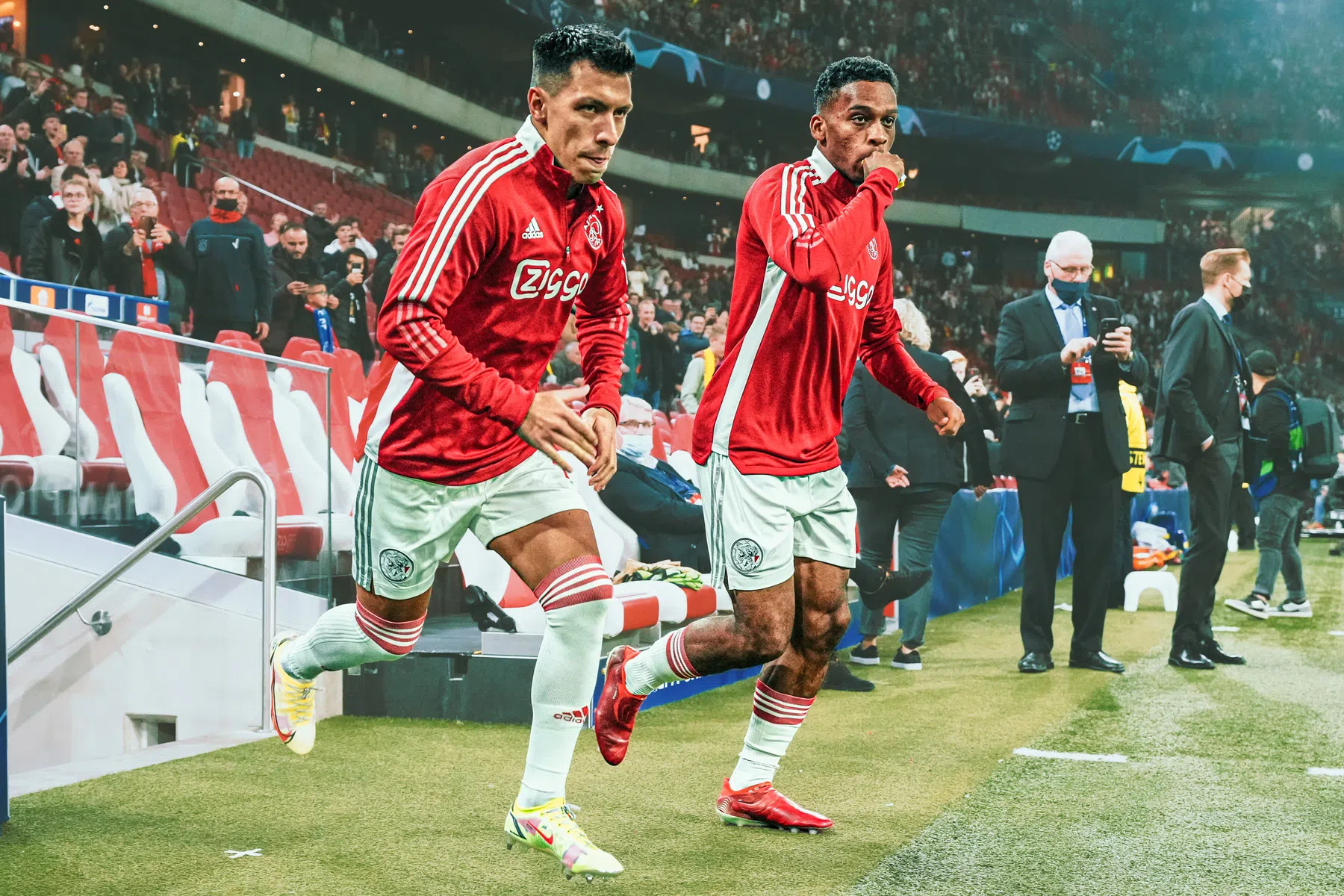 'Natuurlijk hebben de vele tegengoals bij Ajax daarmee te maken'