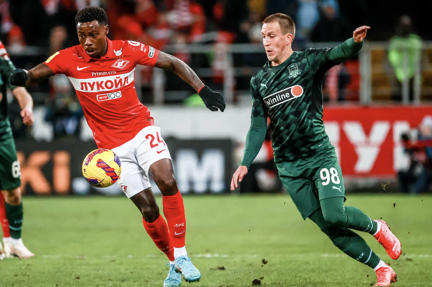 Pech voor Promes: penalty om opmerkelijke reden afgekeurd