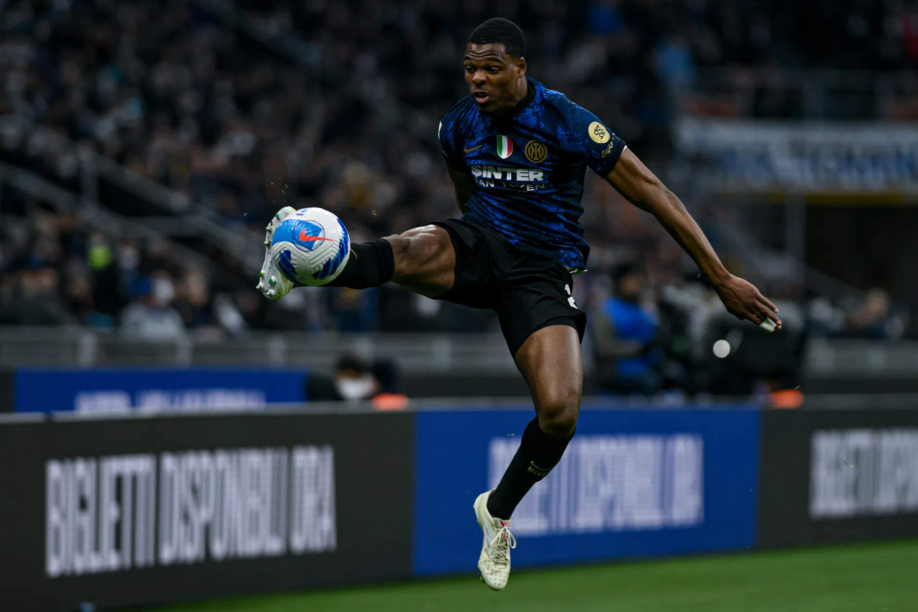 Persoonlijk succes kan pijn niet verzachten bij scorende Dumfries