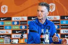Thumbnail for article: Van Gaal snijdt gevoelig punt aan bij vraag over vaccinaties