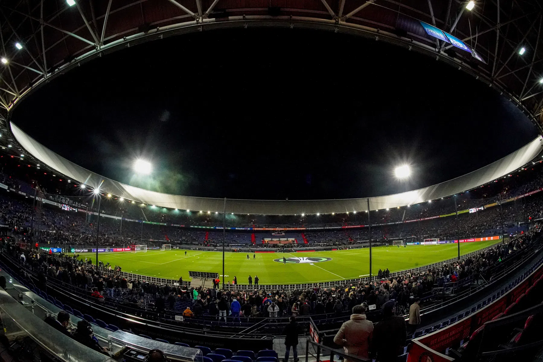 Feyenoord legt talentvolle Zweedse aanvaller (15) vast
