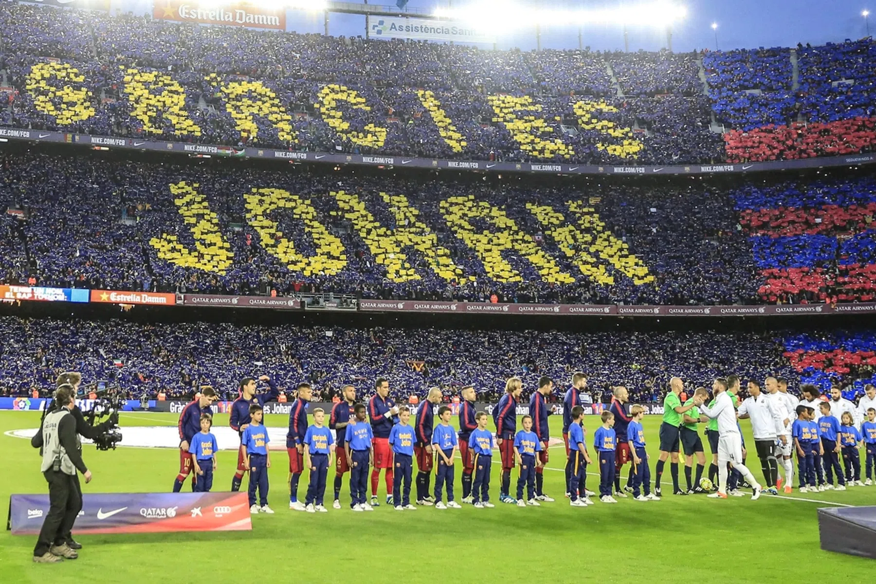 Biefstuk met brood en een beetje jus bij Johan