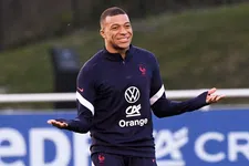 Thumbnail for article: Deschamps reageert op sponsor-rel rond Mbappé: 'Hij doet wat hij moet doen'