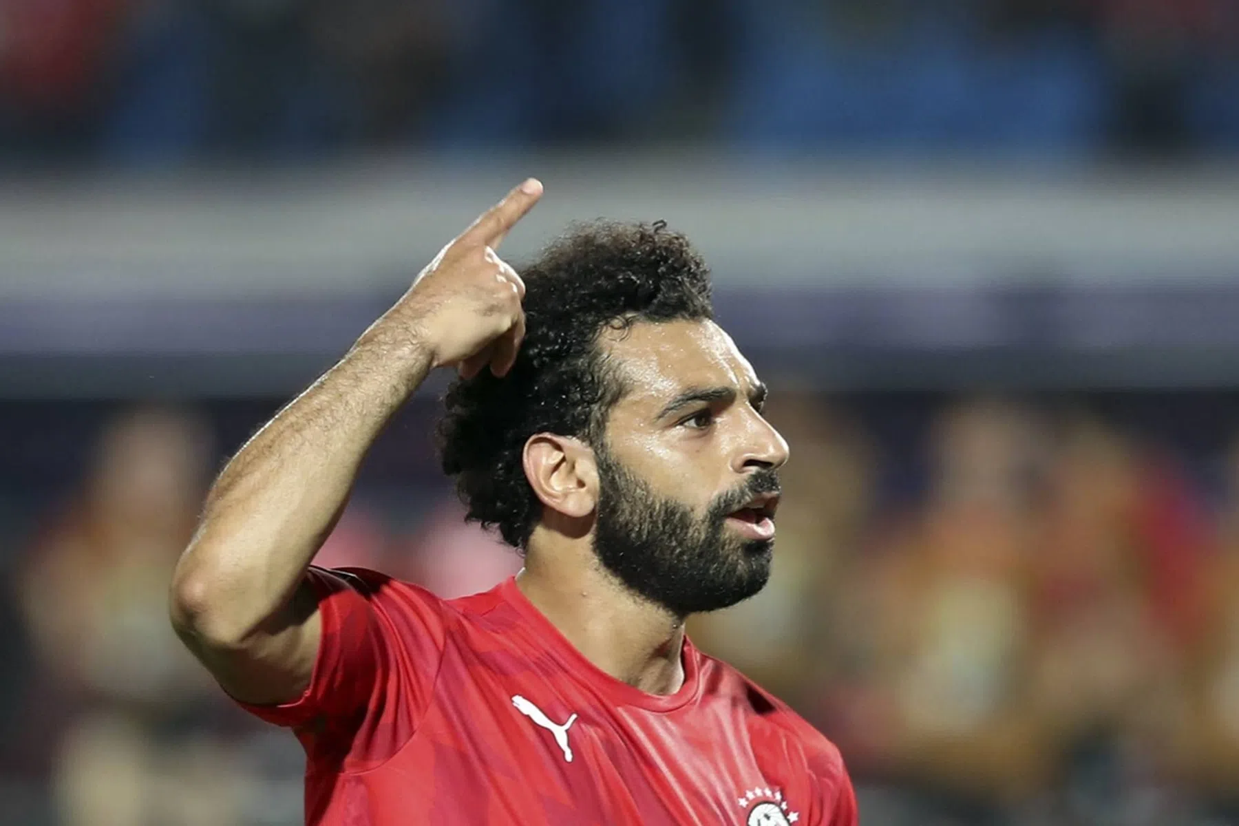 Salah deelt eerste tikje uit aan Mané op weg naar WK