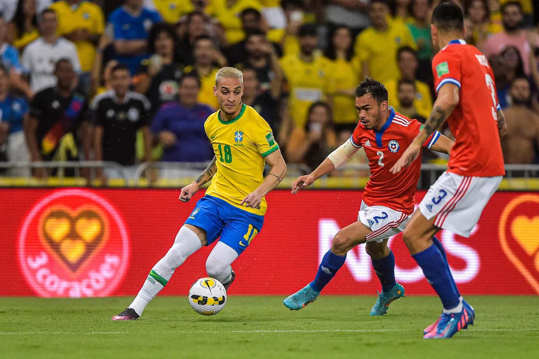 Antony levert assist bij Brazilië, Sinisterra mag blijven hopen op WK
