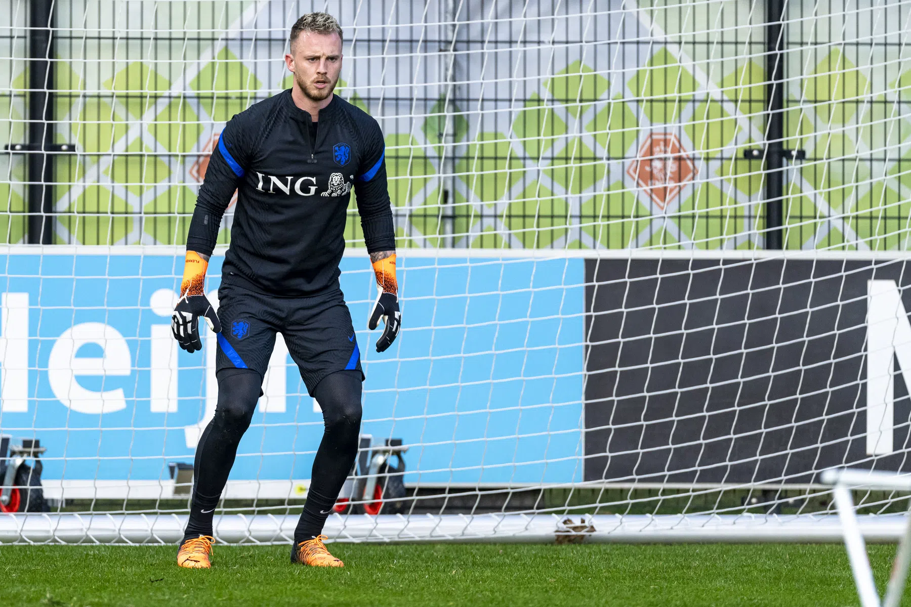 Flekken in fraai rijtje: dit zijn alle Oranje-debutanten onder Van Gaal