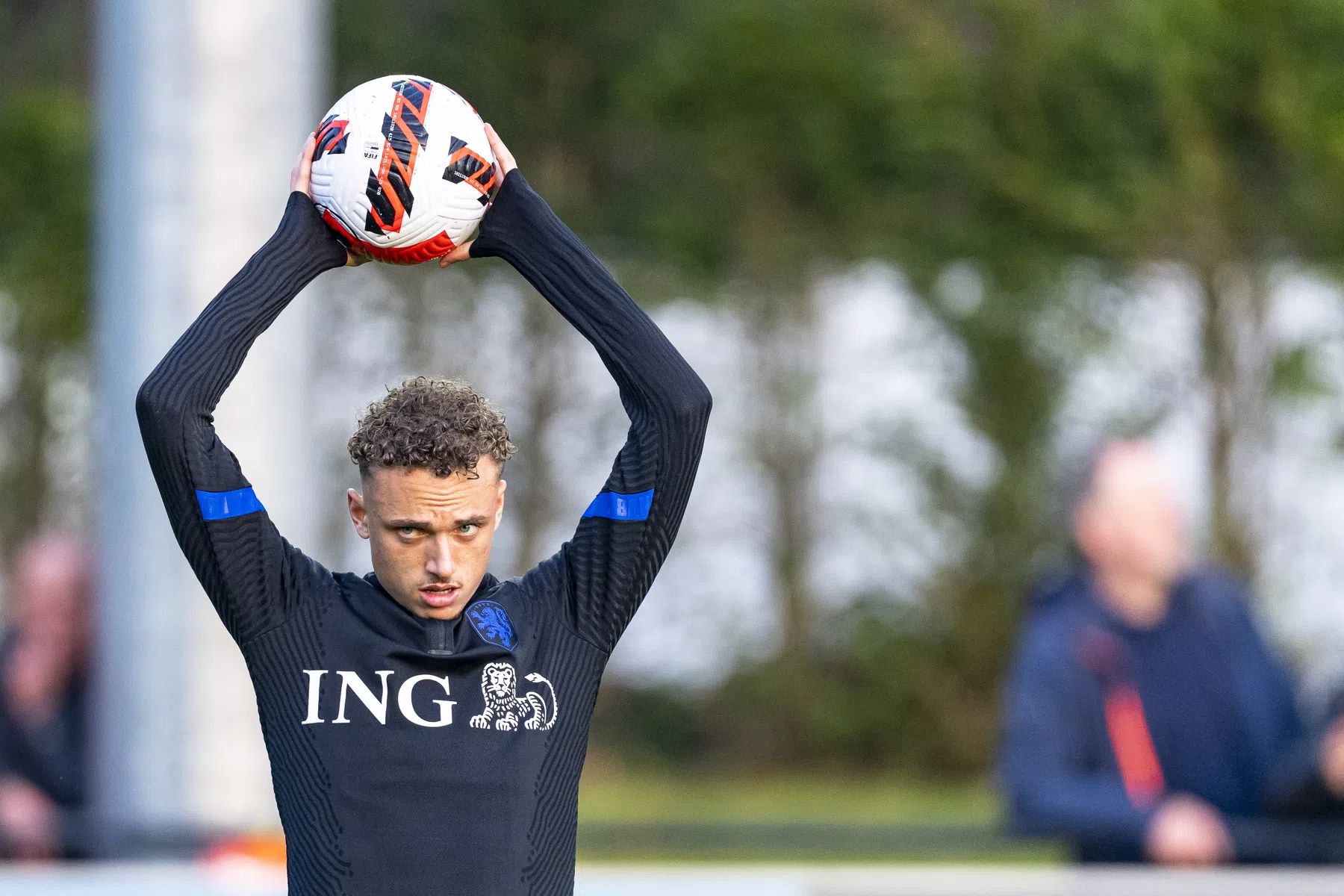 Van Gaal heeft teleurstellende boodschap voor Til en Lang