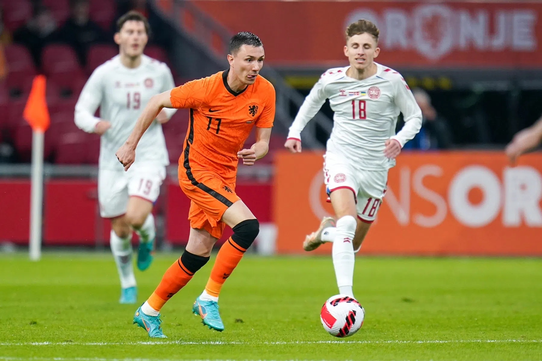 Bergwijn en Berghuis varen wel bij nieuw systeem Oranje: 'Mooi plan, voelt goed'