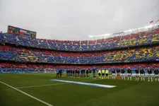 Thumbnail for article: Vrouwenploeg van Barcelona breekt in uitverkocht Camp Nou wereldrecord