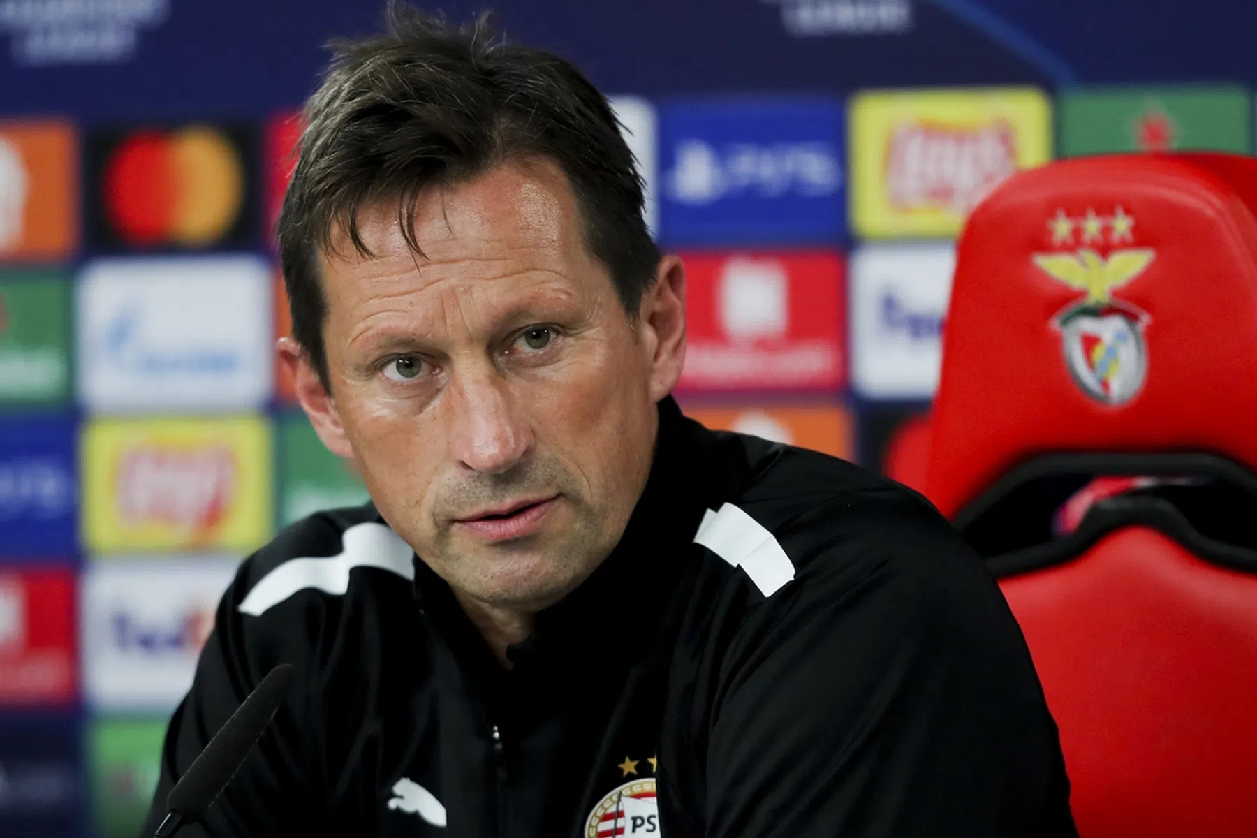 Benfica-coach Veríssimo reageert op nieuws over naderende komst Schmidt