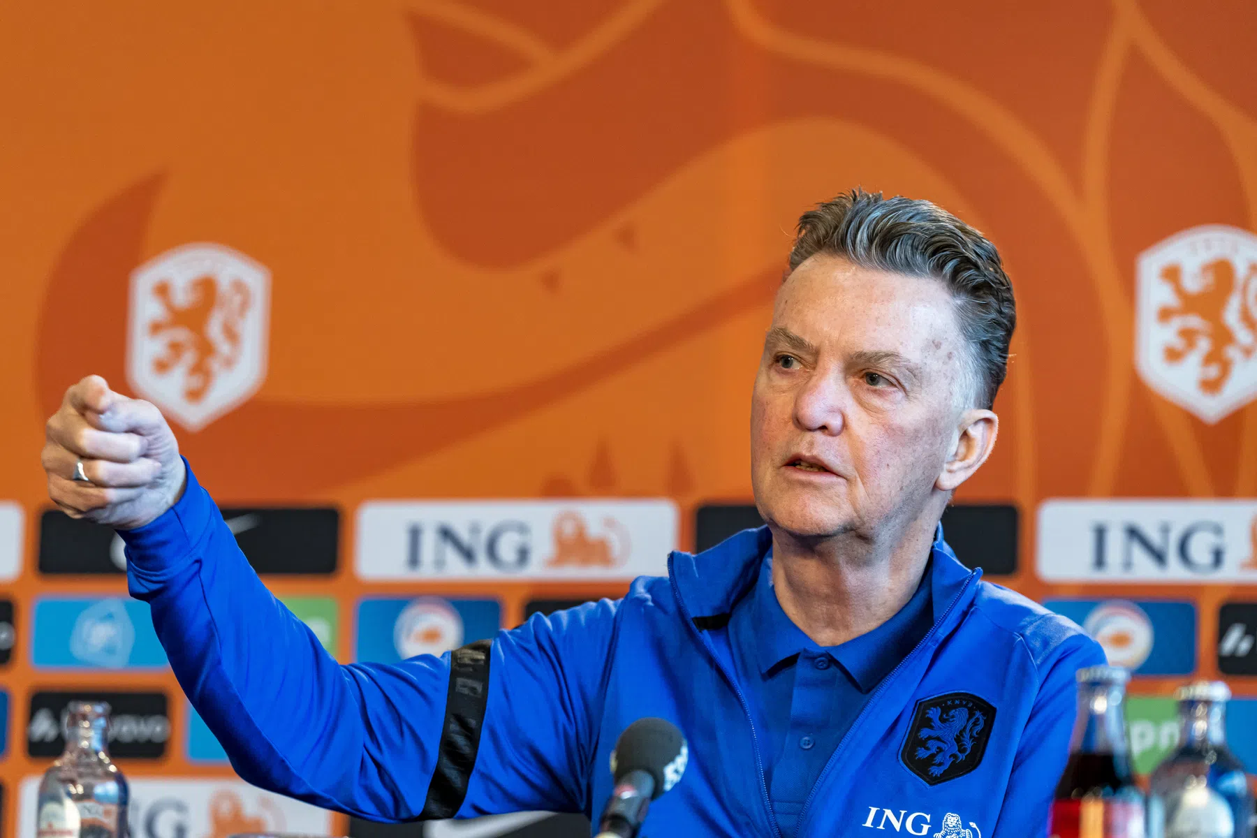 Van Gaal bespreekt WK-loting: over een uitgekomen gokje en Mané als sterspeler