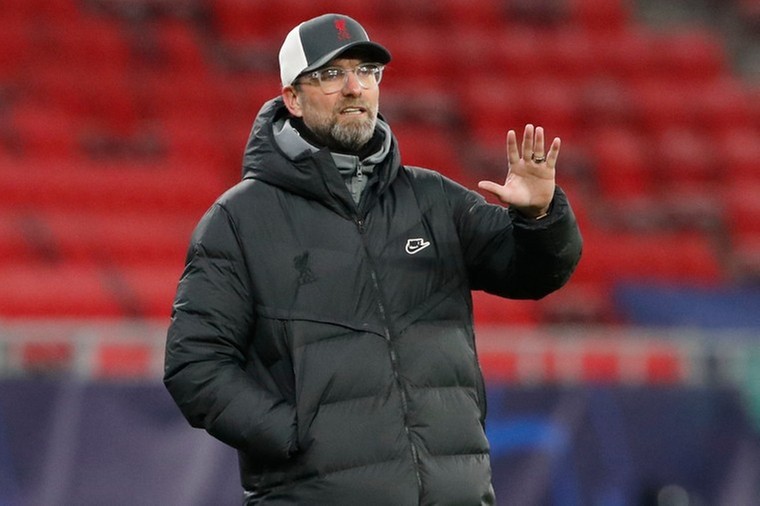 Klopp kritisch op keuze FA: 'Dit is echt ongelooflijk'