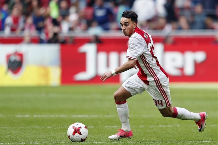 Ajax staat stil bij 25ste verjaardag Nouri