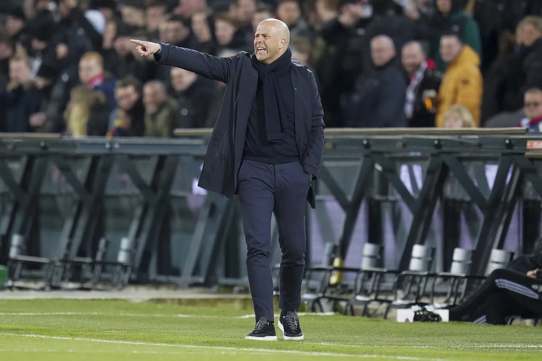 Slot vindt dat Feyenoord zich tekort doet en verwacht Toornstra snel terug