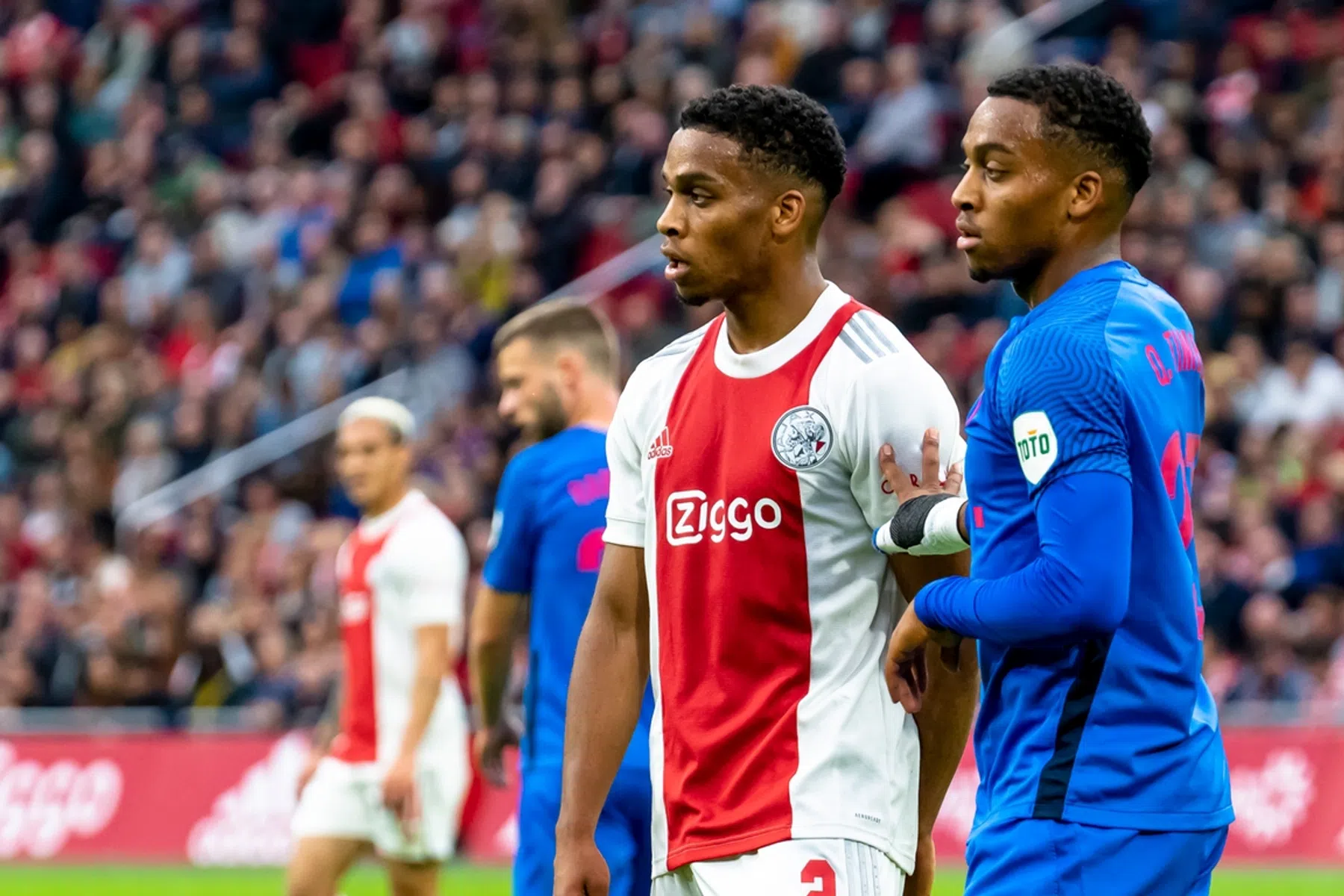 Elftal van de Week: twee spelers van Feyenoord en Twente & de Timber-broers