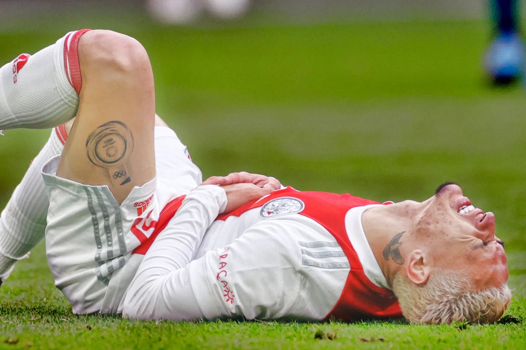 Ajax rest van de maand zonder Antony, seizoen mogelijk ten einde