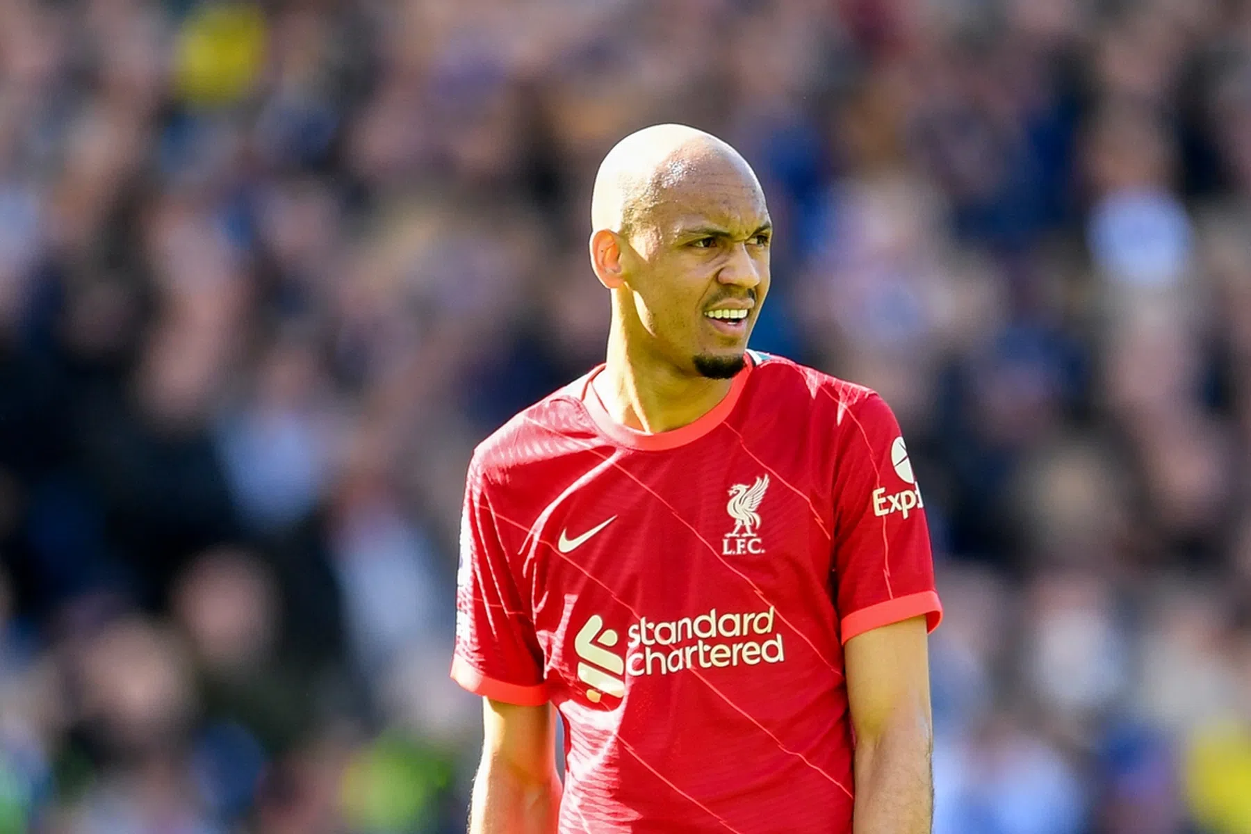 Imitatie van ploeggenoot levert Fabinho pijnlijke knieën op