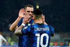 Thumbnail for article: 'Inter moet na Hakimi en Lukaku opnieuw belangrijke spelers verkopen'