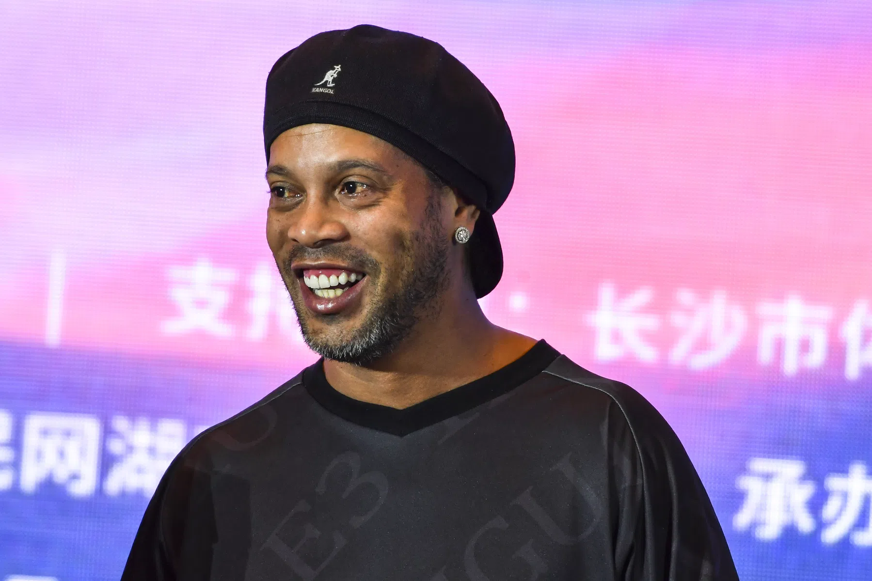 Ronaldinho tipt landgenoot aan Barça: 'Zou een heel goede aankoop zijn'