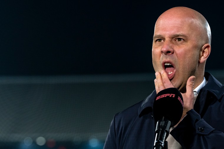Twintig jaar na PSV in De Kuip: 'We hebben een magische sfeer nodig'