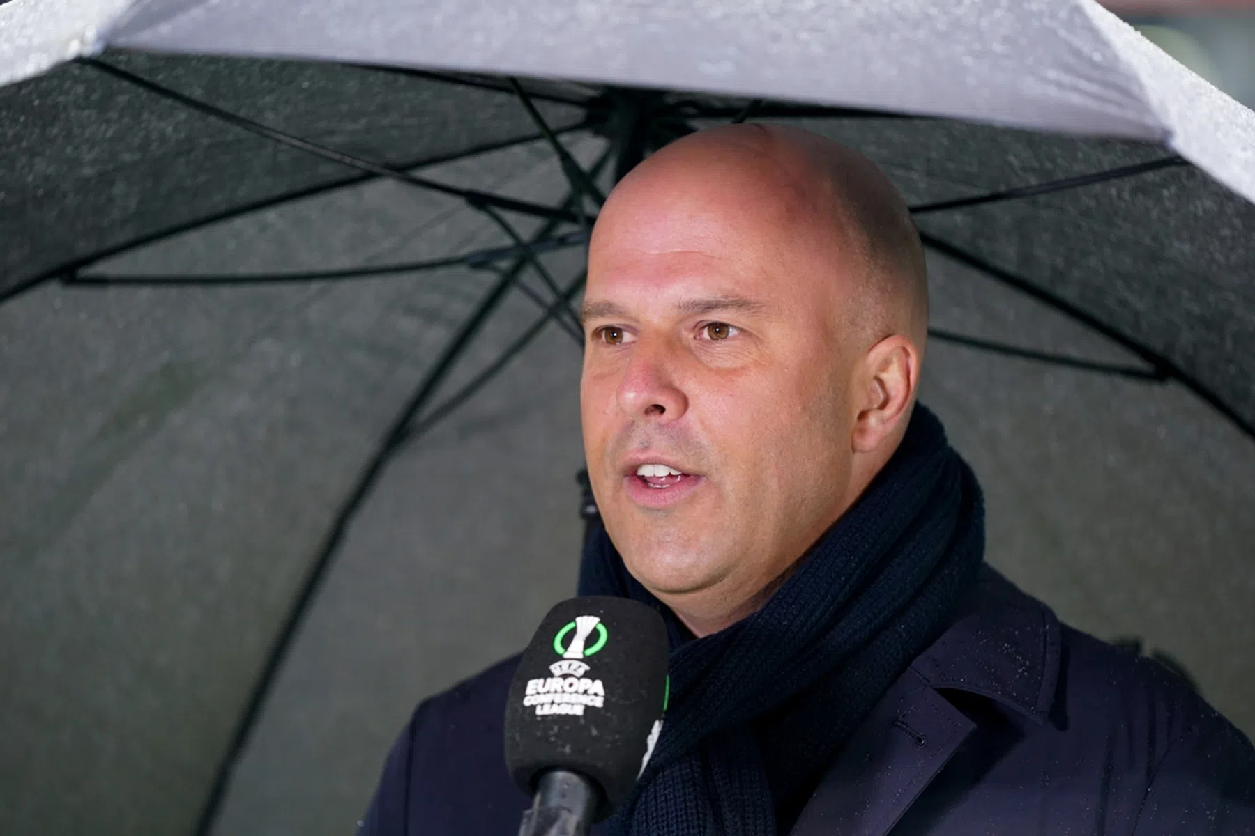 Slot legt uit waarom Linssen speelt tegen Slavia Praag en Dessers niet
