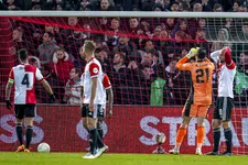 Thumbnail for article: Extreem late domper voor Feyenoord op hectische Europese avond in De Kuip