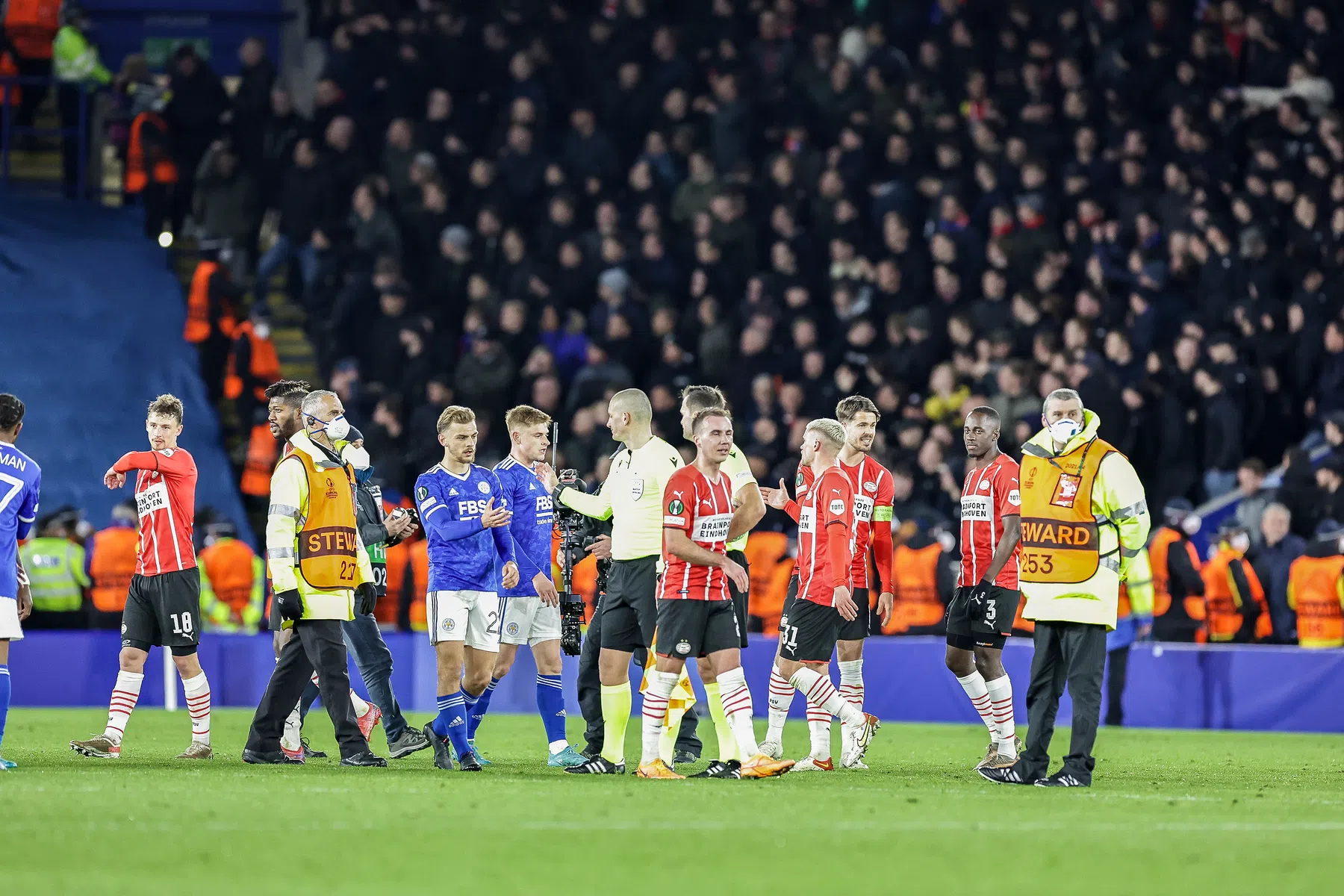 'PSV heeft dit duel overleefd en is nu favoriet'