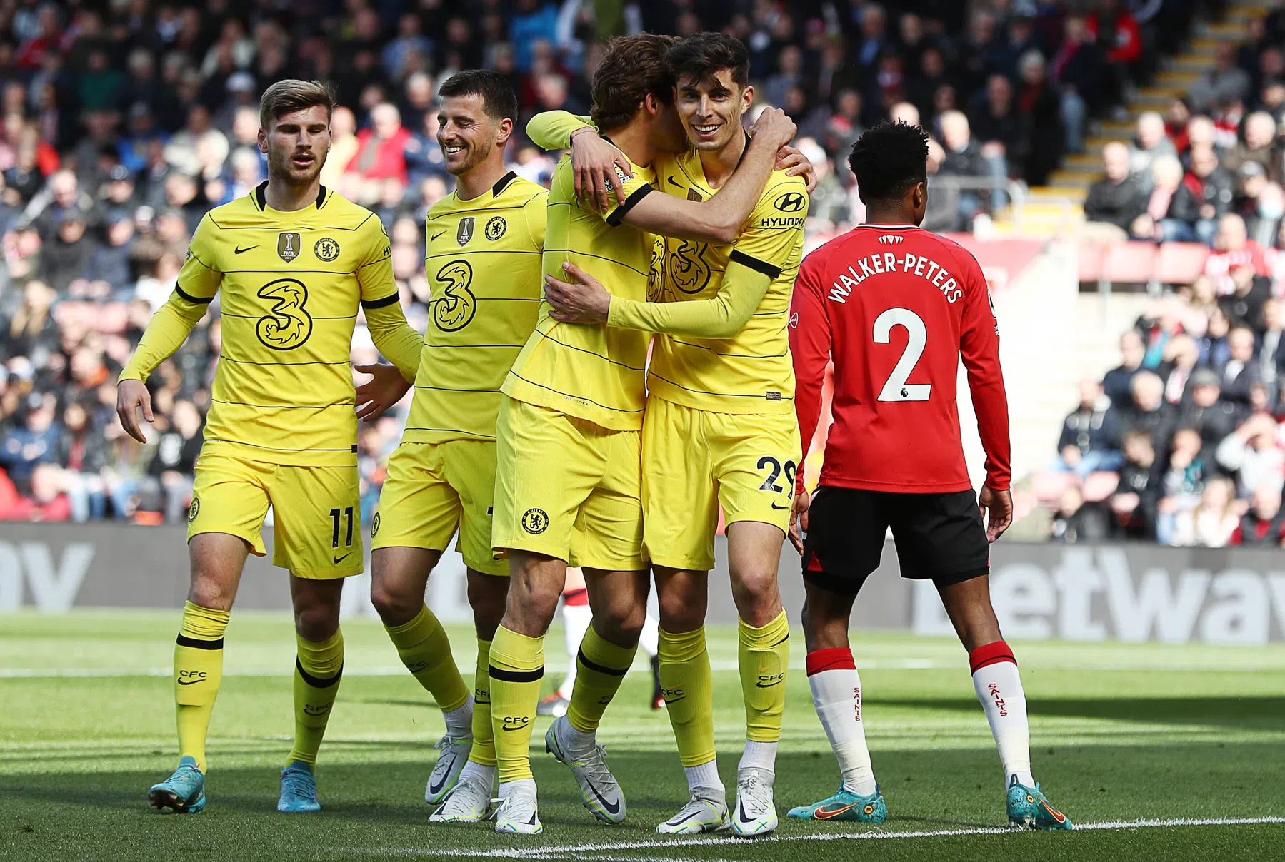 Getergd Chelsea leeft zich uit op bedroevend Southampton