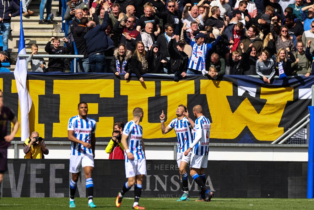 Heerenveen-held Van Hooijdonk maakt strijd om play-offs razend interessant