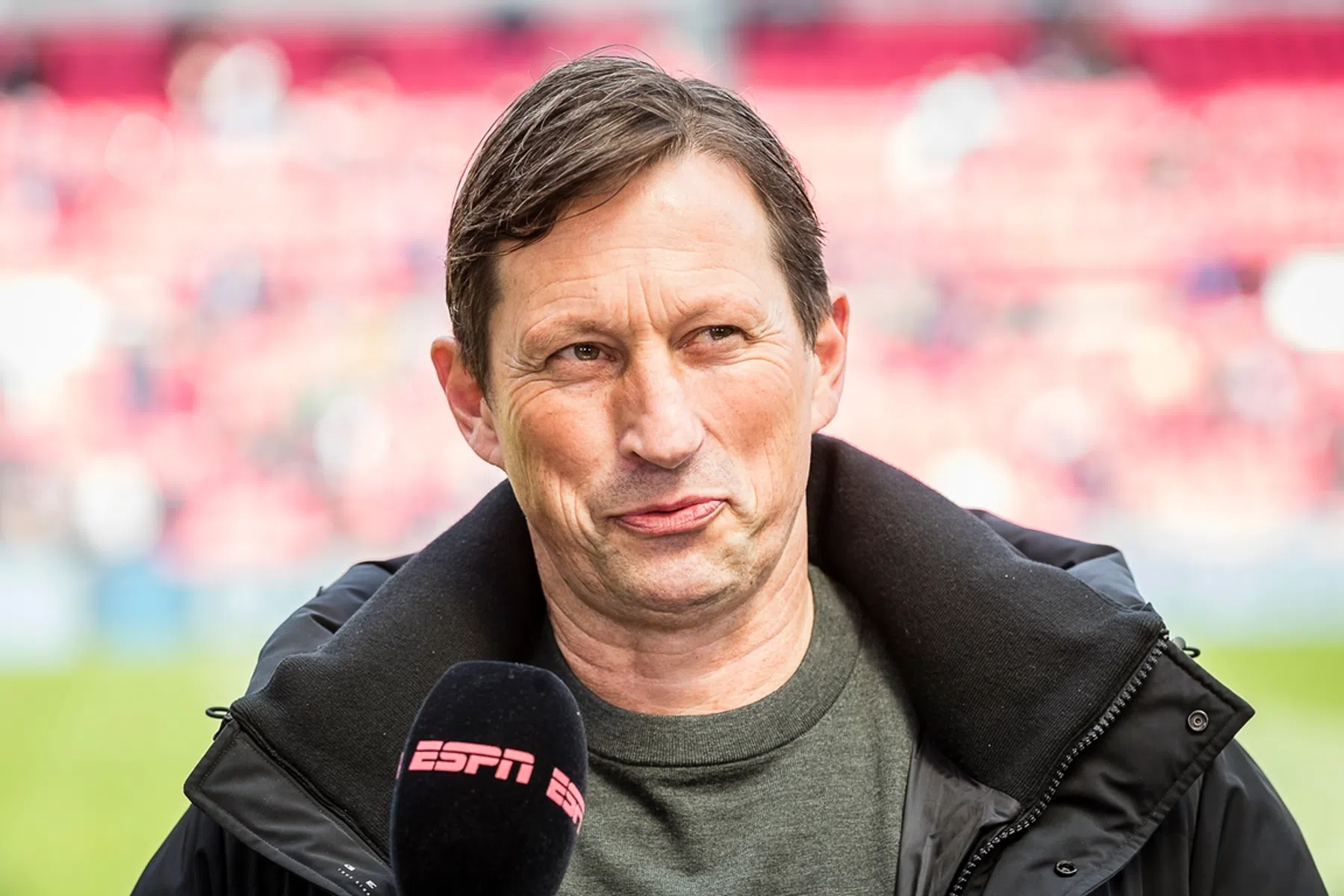 Waarom Schmidt ondanks slecht nieuws Madueke toch een blij man is