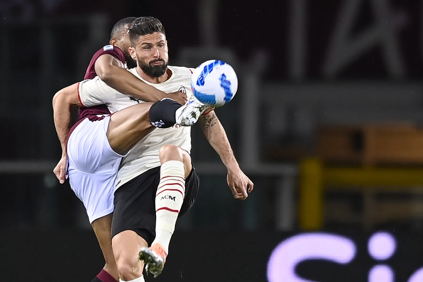 Ook Milan geeft niet thuis, Internazionale lachende derde